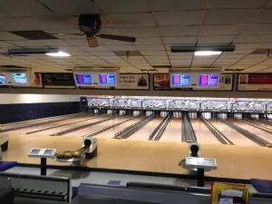 Logan Lanes