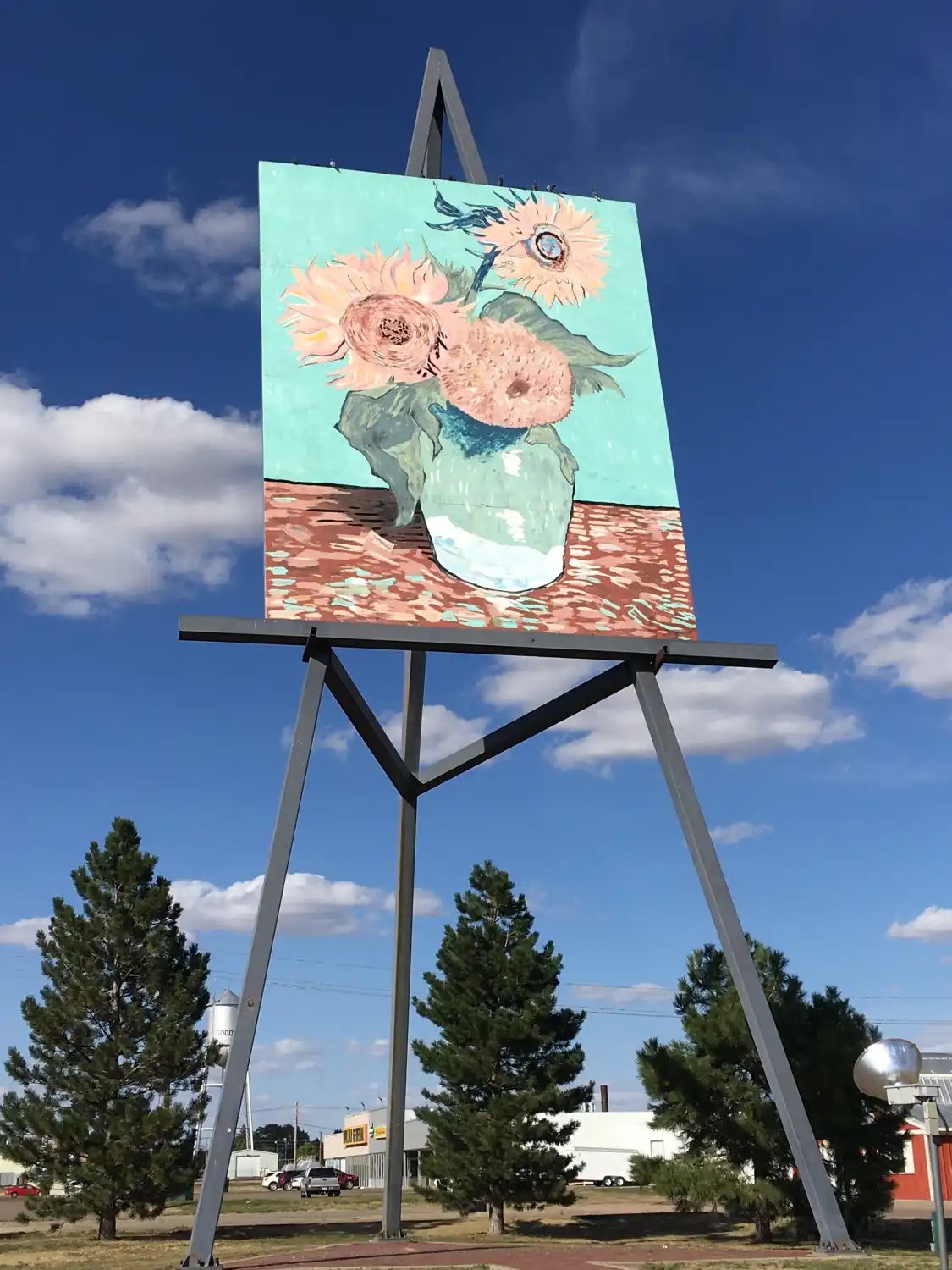 Hotels near World's Largest Easel