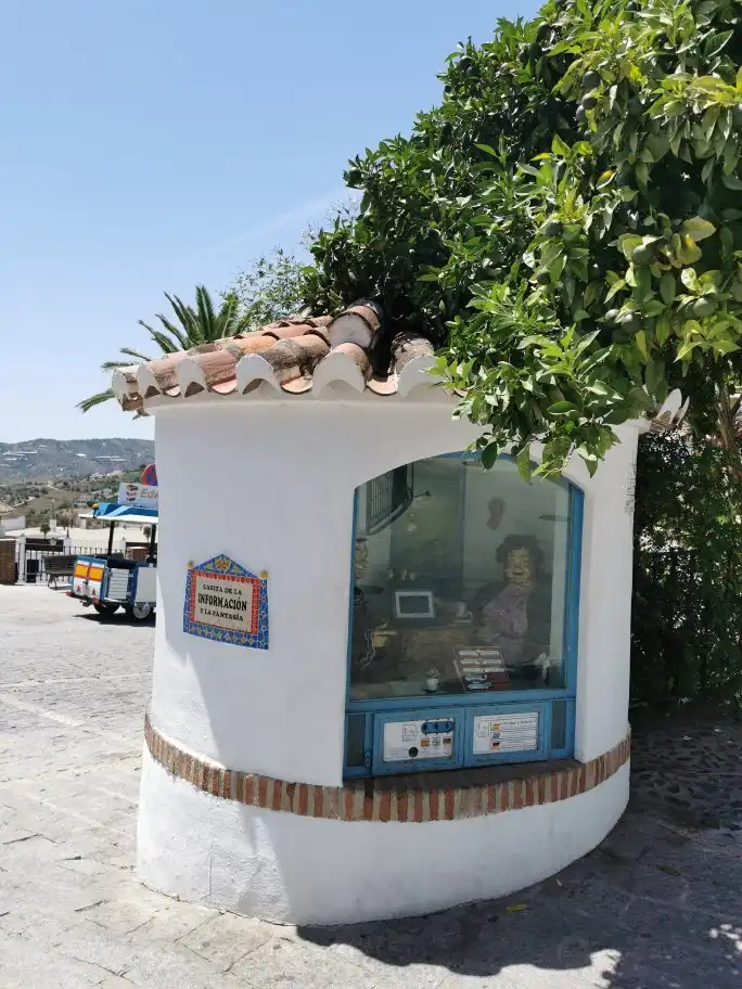 Hotels near Casita de Información y Fantasia