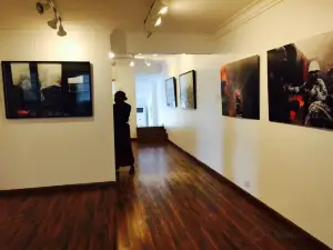 Red Door Gallery