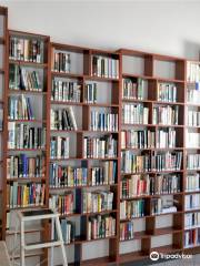 Leros public library