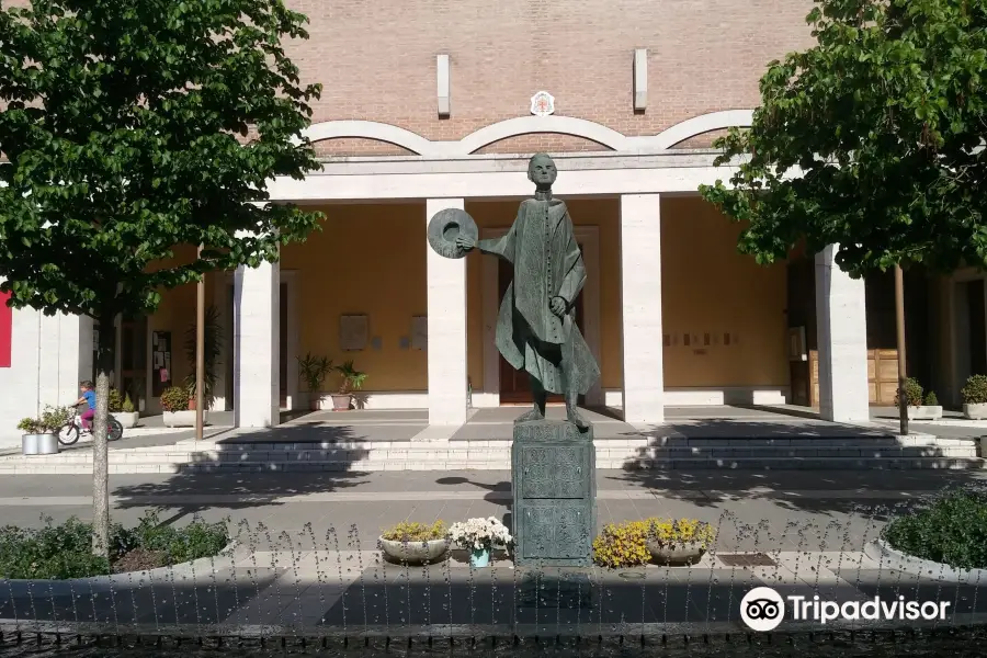 Monumento a Don Minzoni di Angelo Biancini