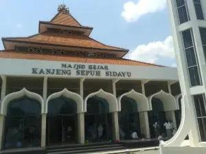 Masjid Besar Kanjeng Sepuh Sidayu