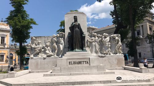 Statue of Sissy, Empress Elizabeth of Austria