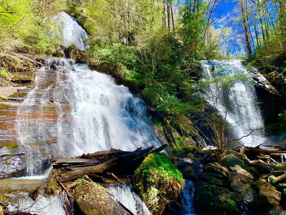 4_Anna Ruby Falls