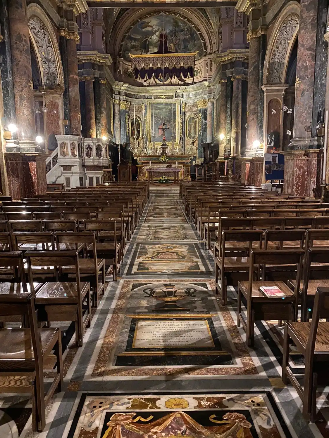 Hotels near Saint Paul's Shipwreck Church