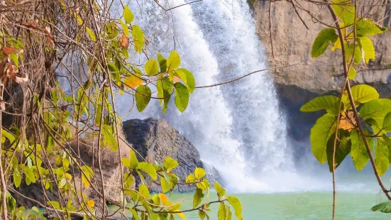 Dray Nur Waterfalls
