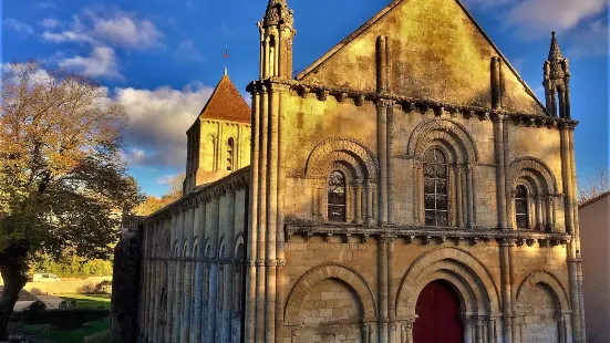 Eglise Saint Hilaire