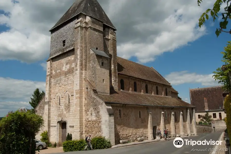 Lavardin Saint-Genest Church