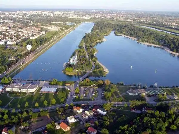 Hotels near Jarun