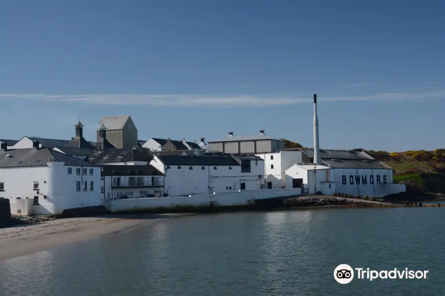 Bowmore Distillery