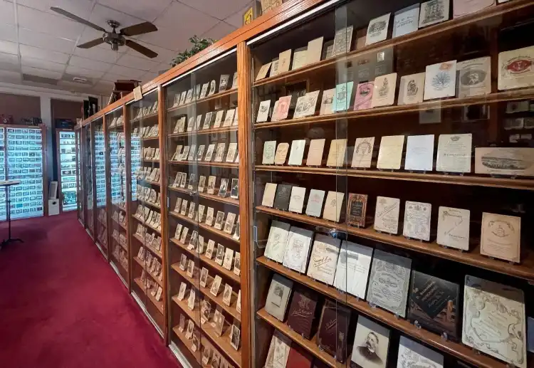 Hotels near Photo Antiquities