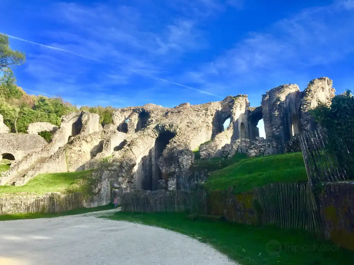 Hotels in der Nähe von Amphithéâtre Gallo-romain