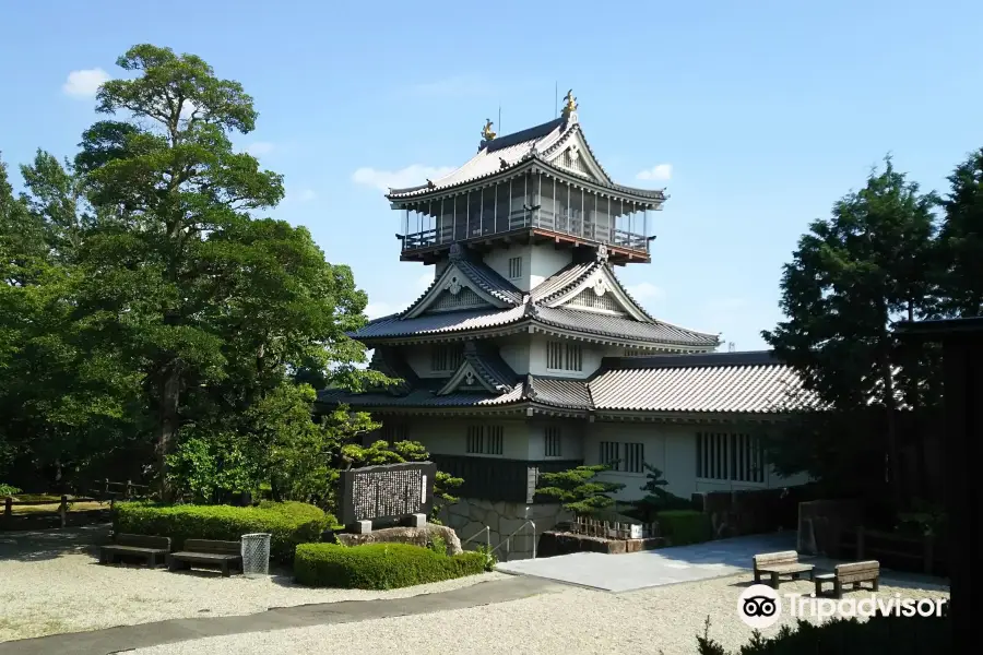 岩崎城遺址公園