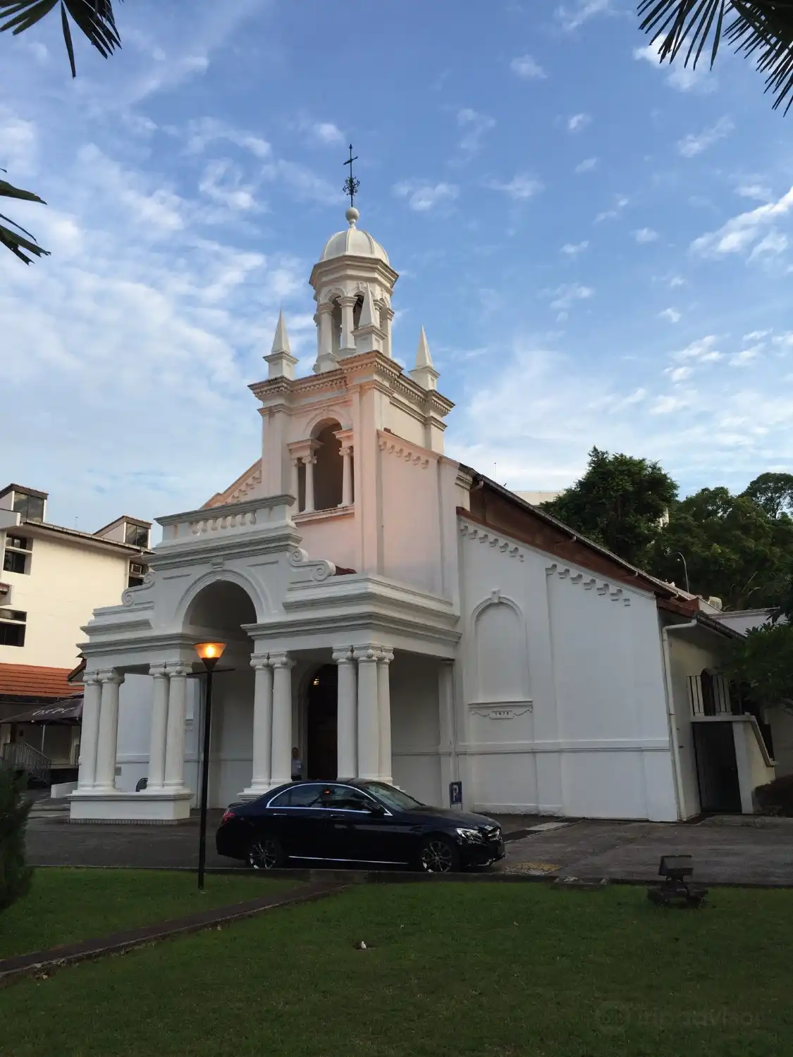 Отели рядом с достопримечательностью «Orchard Road Presbyterian Church»