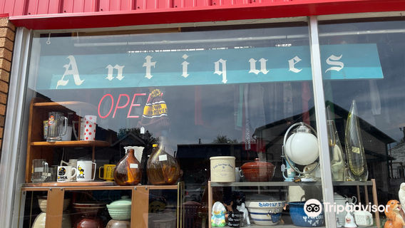 The District: Czech Village & New Bohemia