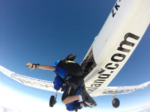 Skydiving in Auckland