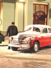 Lomakovskiy Museum old car I Mototsiklov