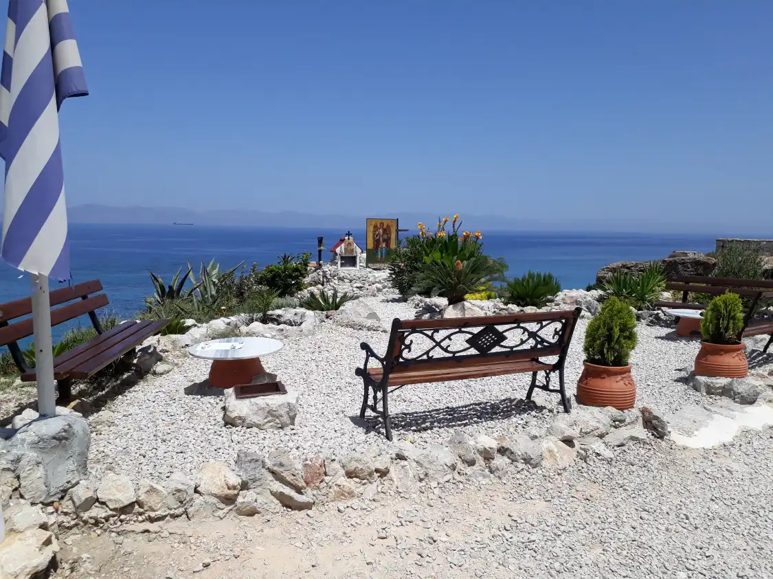Hotel in zona Grotta dell'Arcangelo Michele Panormitis