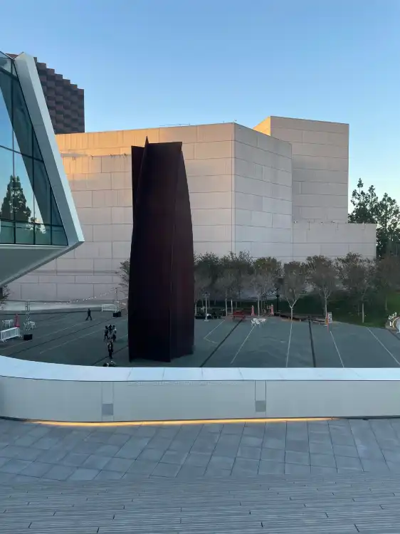 Hotels near Orange County Museum of Art