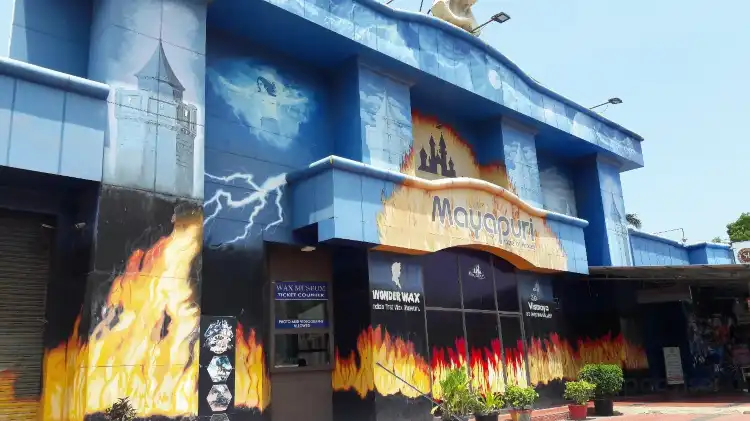 Hotels near Mayapuri Wonder Wax