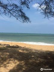 Pantai Teluk Mak Nik