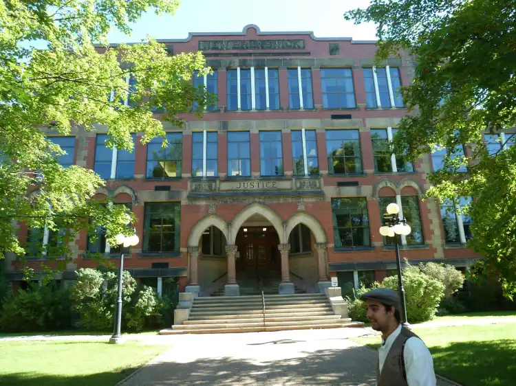 Hotels near Historic Garrison District