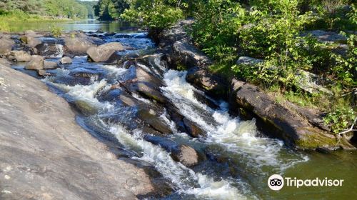 Dee Bank Falls