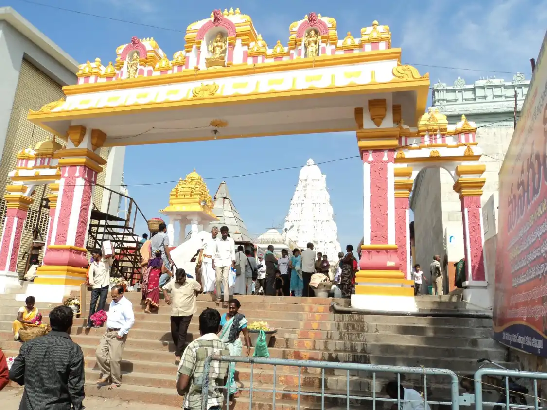 Hotels near Tiruchanur Sri Padmavati Ammavaari Temple.