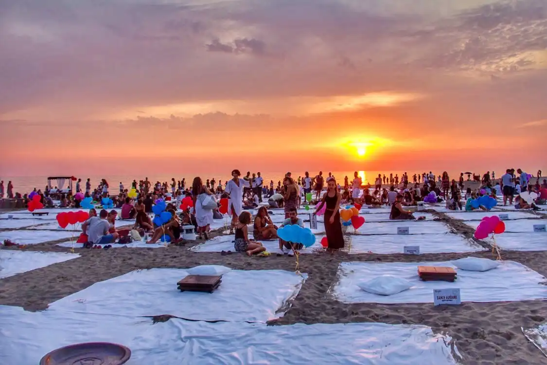 Hotels near Singita Miracle Beach