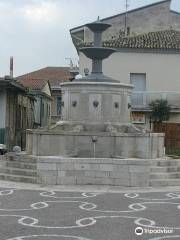 Fontana Monumentale di Piazza Mario Pagano