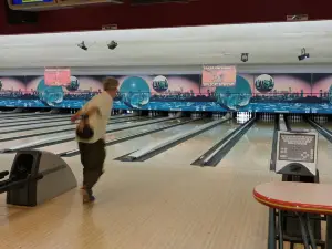 Royal Crest Lanes