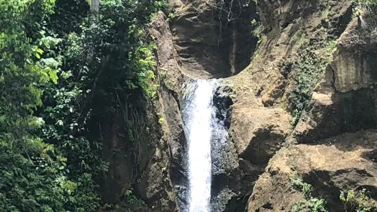 Sari-Sari Waterfall
