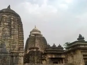 Ancient Shri Mukhalingeshwara Swamy Temple
