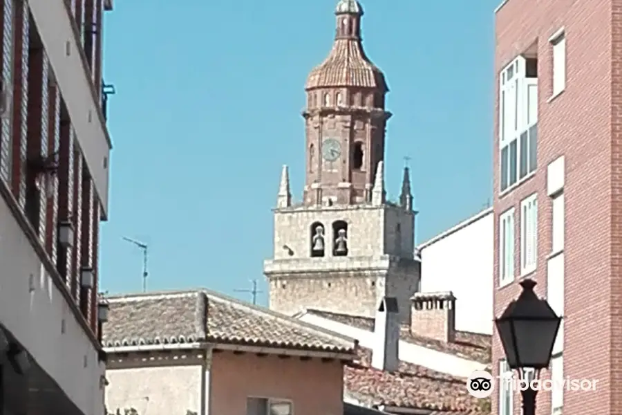 Torre De La iglesia Antigua
