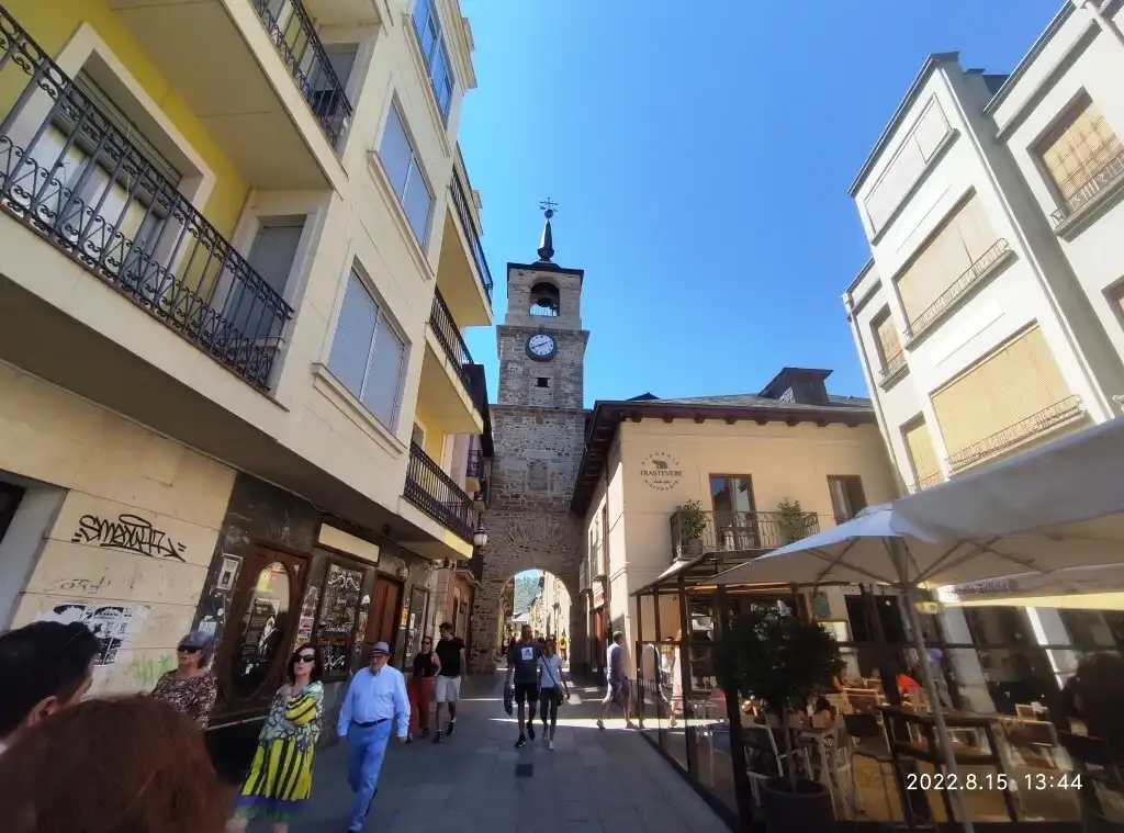 Hotels near Torre del Reloj
