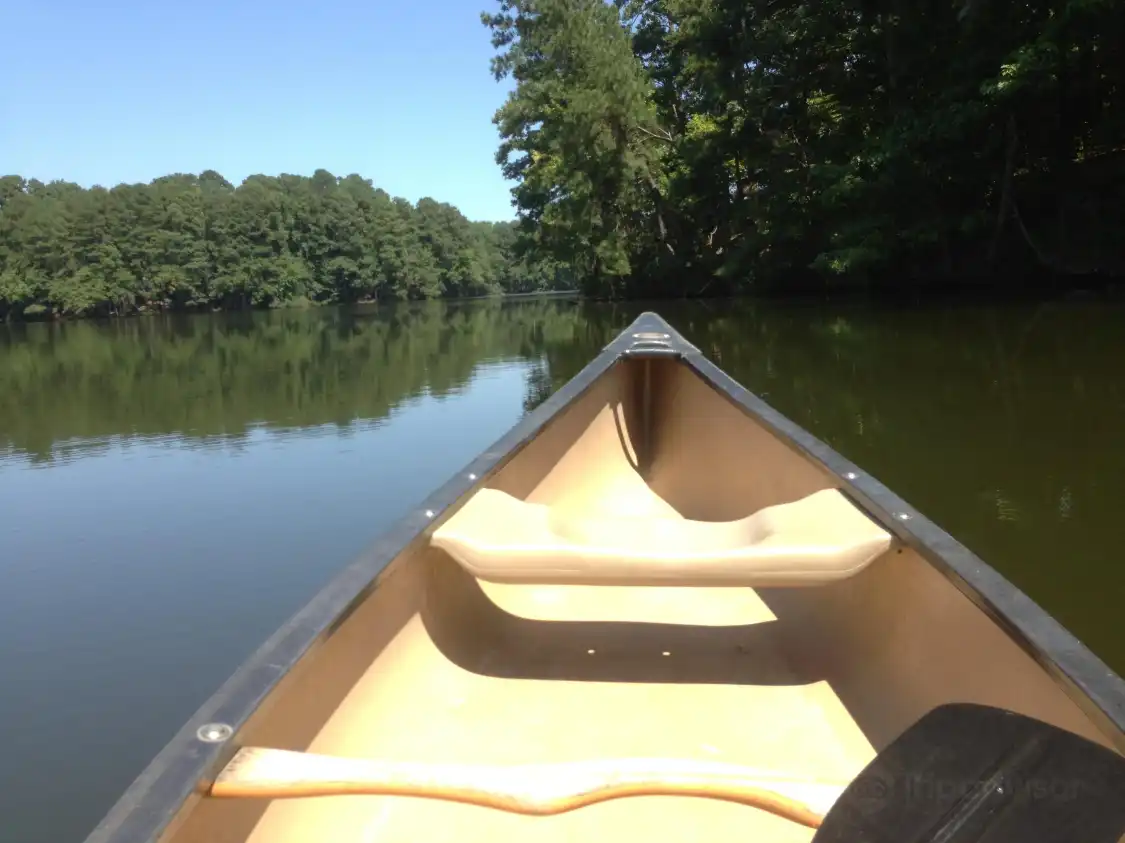 Hotels near Lake Johnson Park