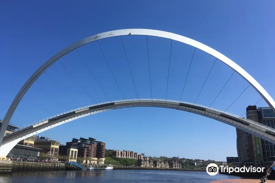 Gateshead Millennium Bridge