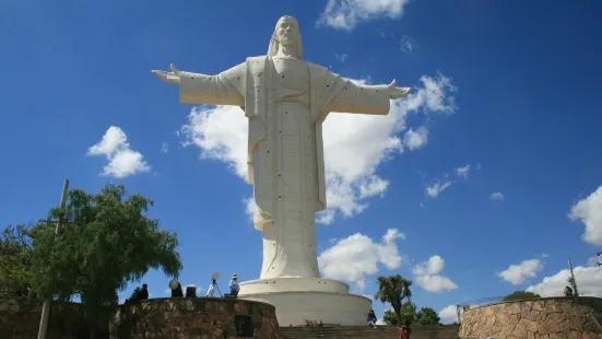 El Cristo de la Concordia