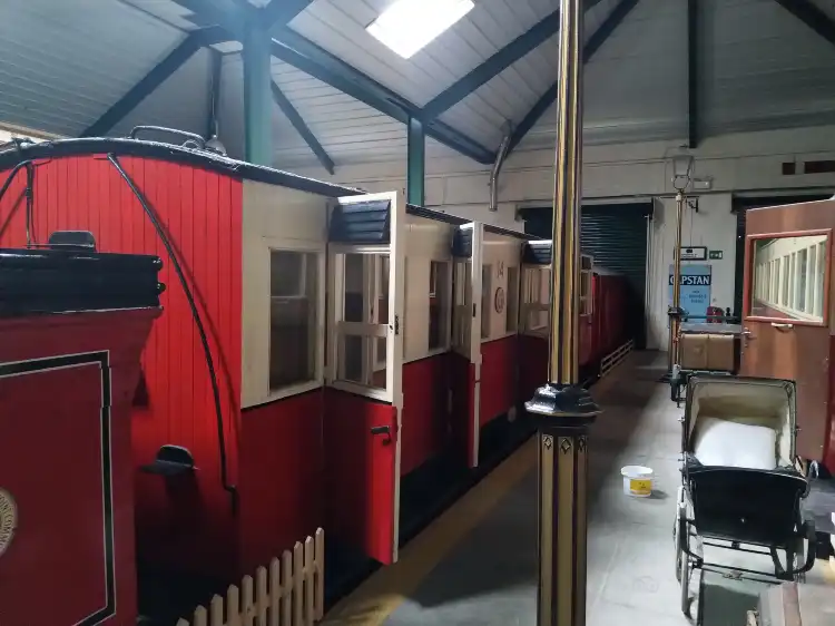 Hotels near Foyle Valley Railway Museum