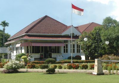 Rumah Pengasingan Bung Karno