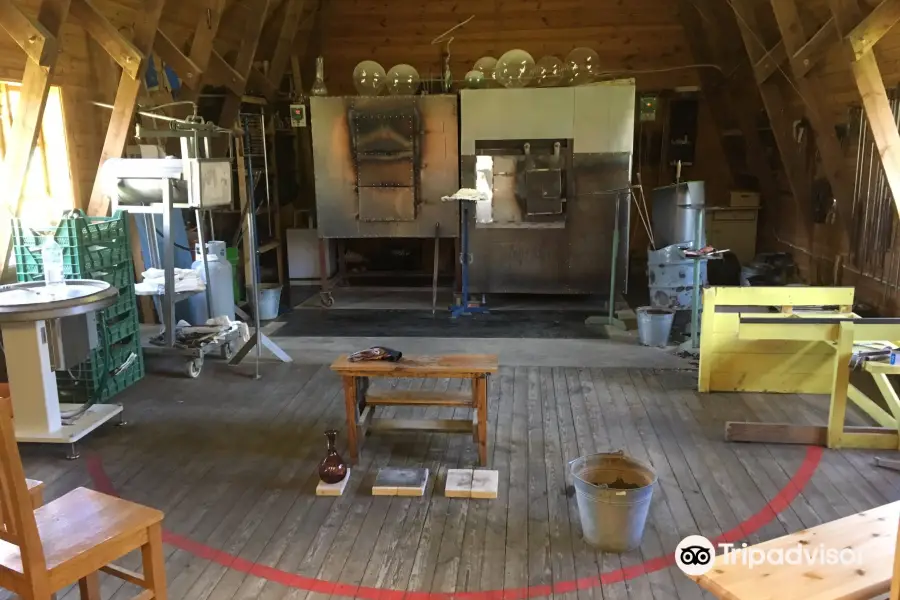 Jarvakandi Glass Studio