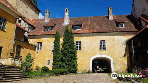 Lielstraupe Castle