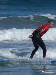 Calima Surf School S L