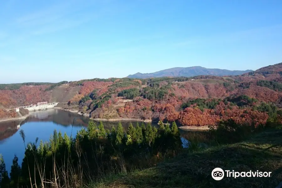 Yomasari Dam (Lake Aoba)