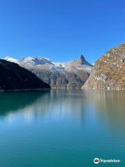 Zervreilastausee und Staumauer