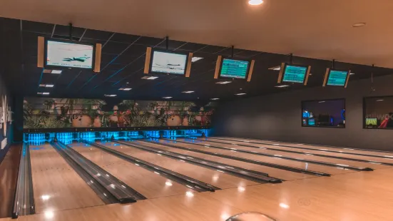 Striky Bowling