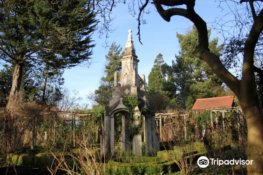 Myddelton House Gardens