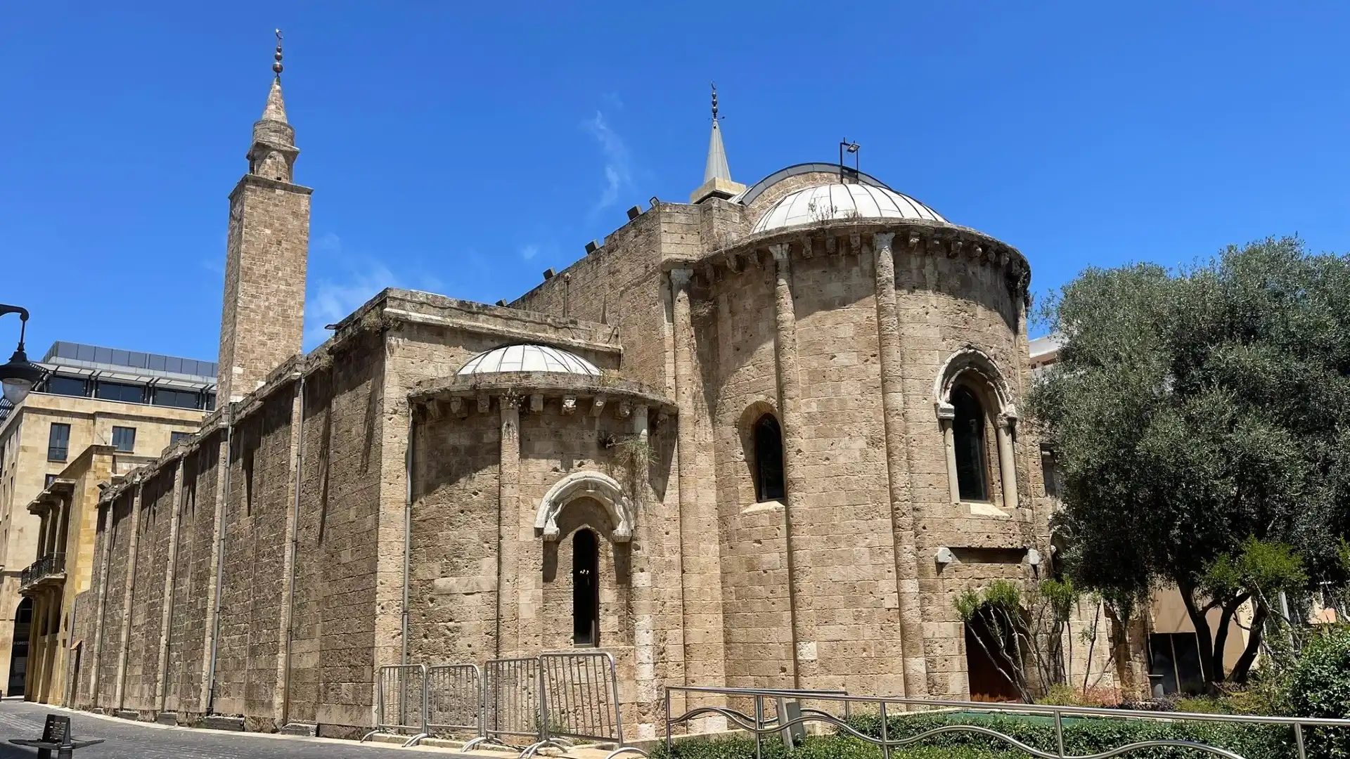 Hotels near Al-Omari Grand Mosque