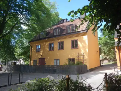 Hotel berhampiran Kvarteret Krubban